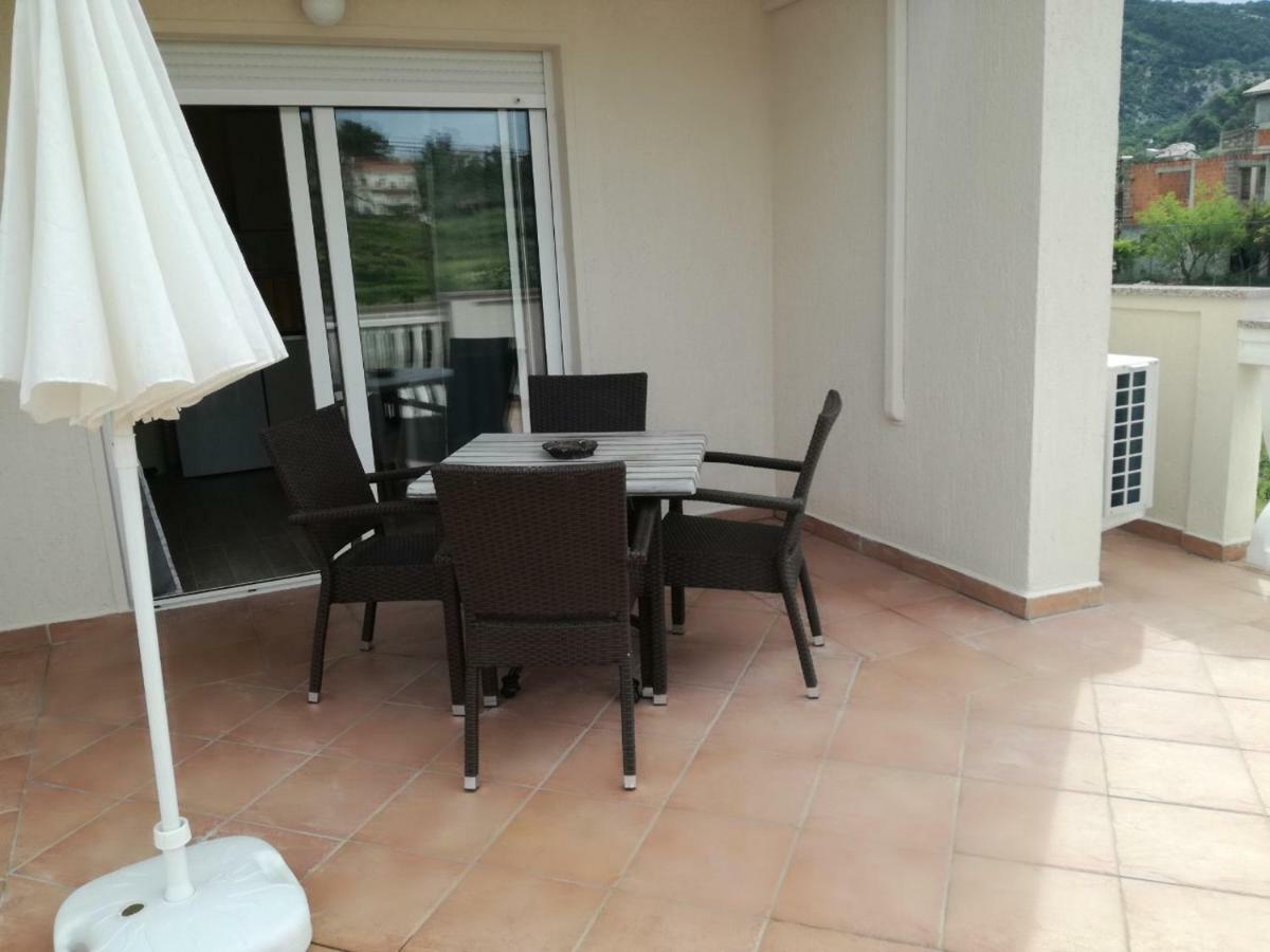 Feel Good Apartment Mundanije Esterno foto